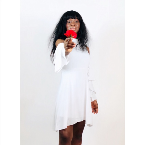 🌹White Ruffled Dress 🌹 - Picture 8 of 8